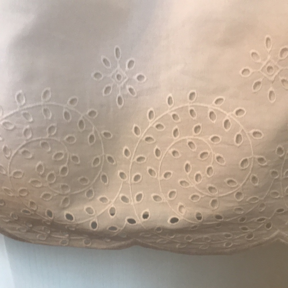 BIN6 Nine West White Delicate Eyelet Summer Tank with Spaghetti Straps - Picture 5 of 11